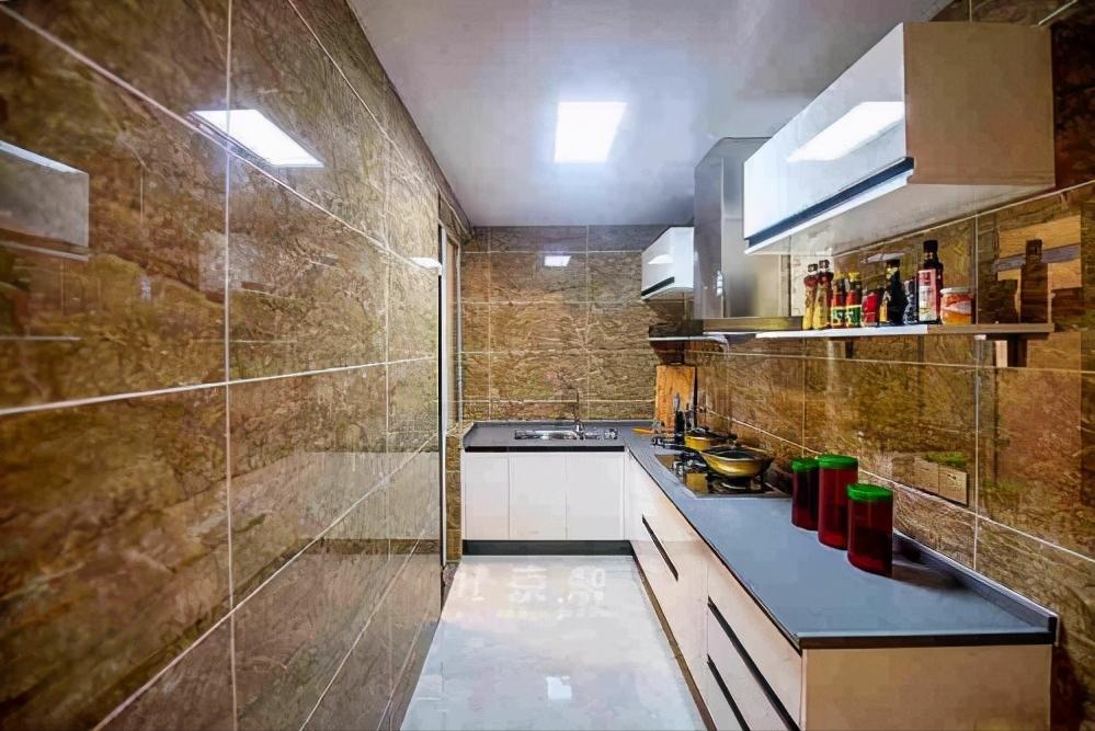 瓷砖做美缝缝隙有水泥清理不了,瓷砖做美缝后下陷了