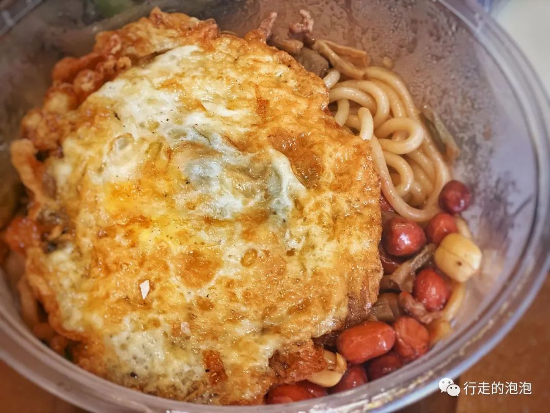 「岳阳攻略」被誉为“湖南夜宵扛把子”的烧烤城，还是小龙虾基地