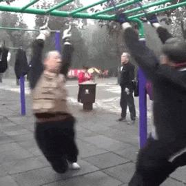 新娘开心的搞笑视频,搞笑gif开心一刻女司机上车