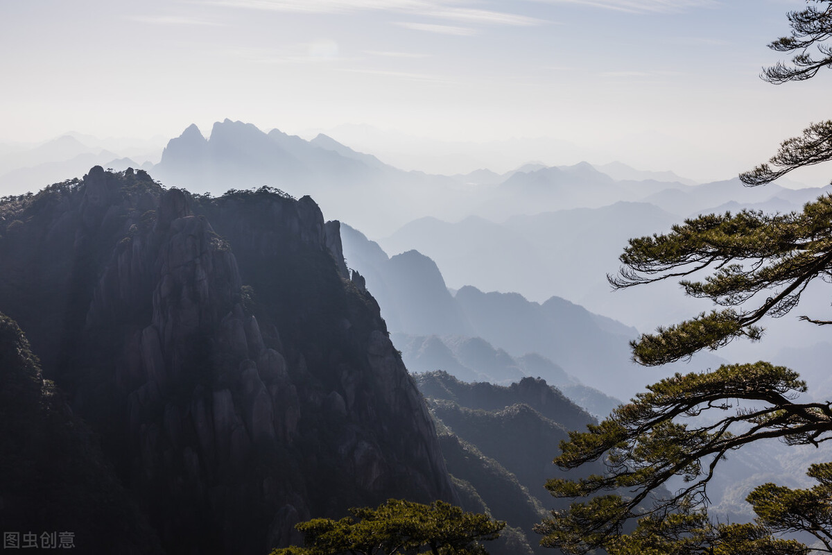 爬山是一项全身运动,要想爬山有效果,以下几点你一定要注意