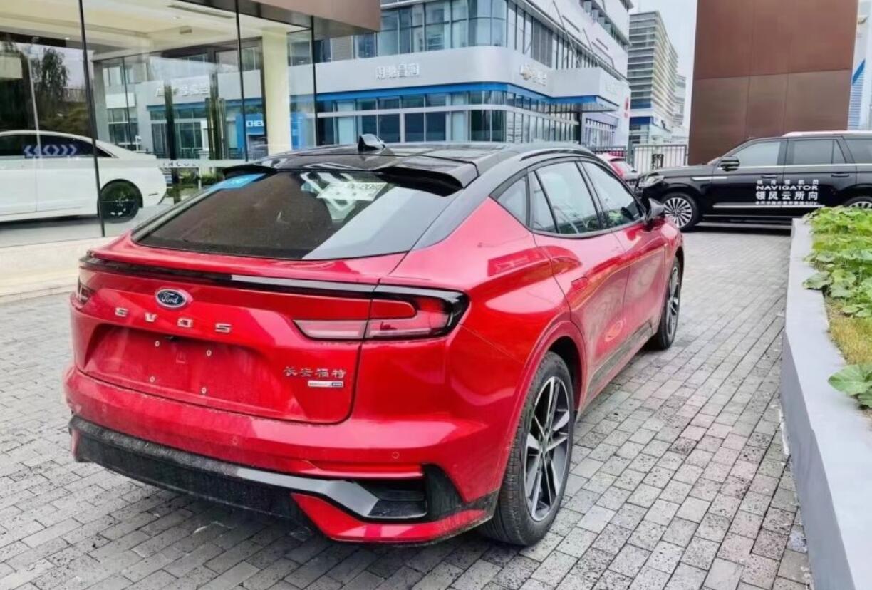 2024福特evosst-line版白色,福特evosecoboost245限量版