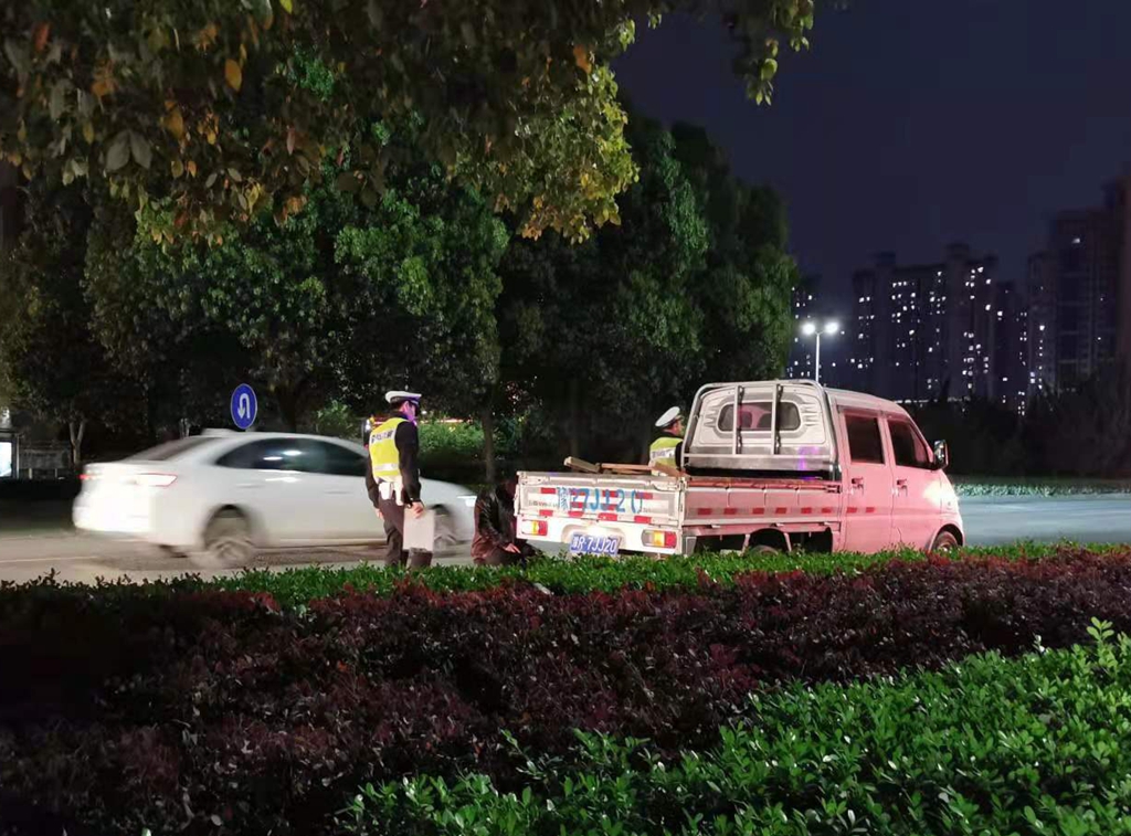 车辆发生刮蹭怎么修复,车辆轻微刮蹭对车行驶有影响吗