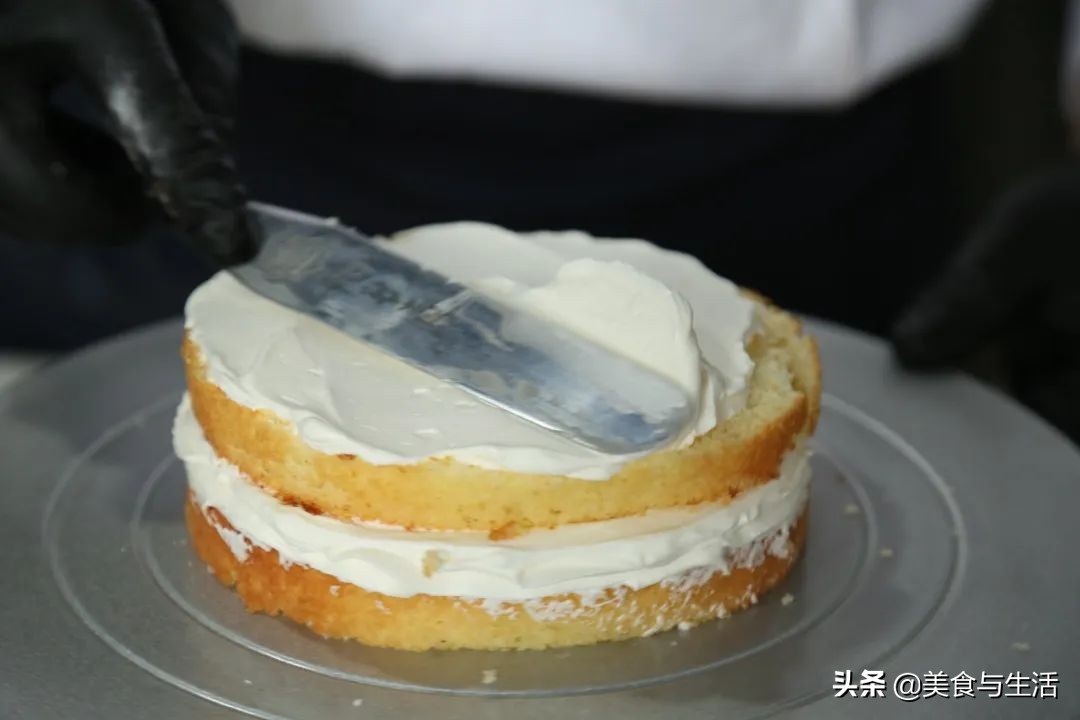 草莓奶油蛋糕教程来了你学会了没,韩国草莓蛋糕