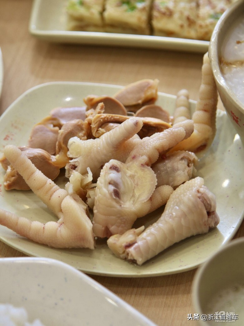 吃鸡爱好者狂喜!这家二十年老店专业*鸡做**,人均25元吃到撑