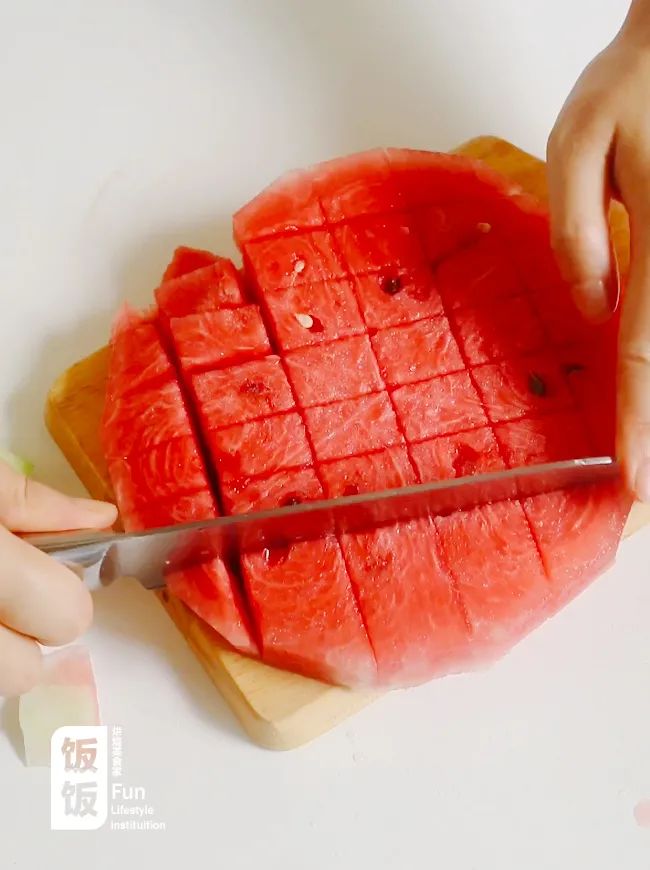 自制西瓜冰沙图文,自制西瓜冰沙的做法