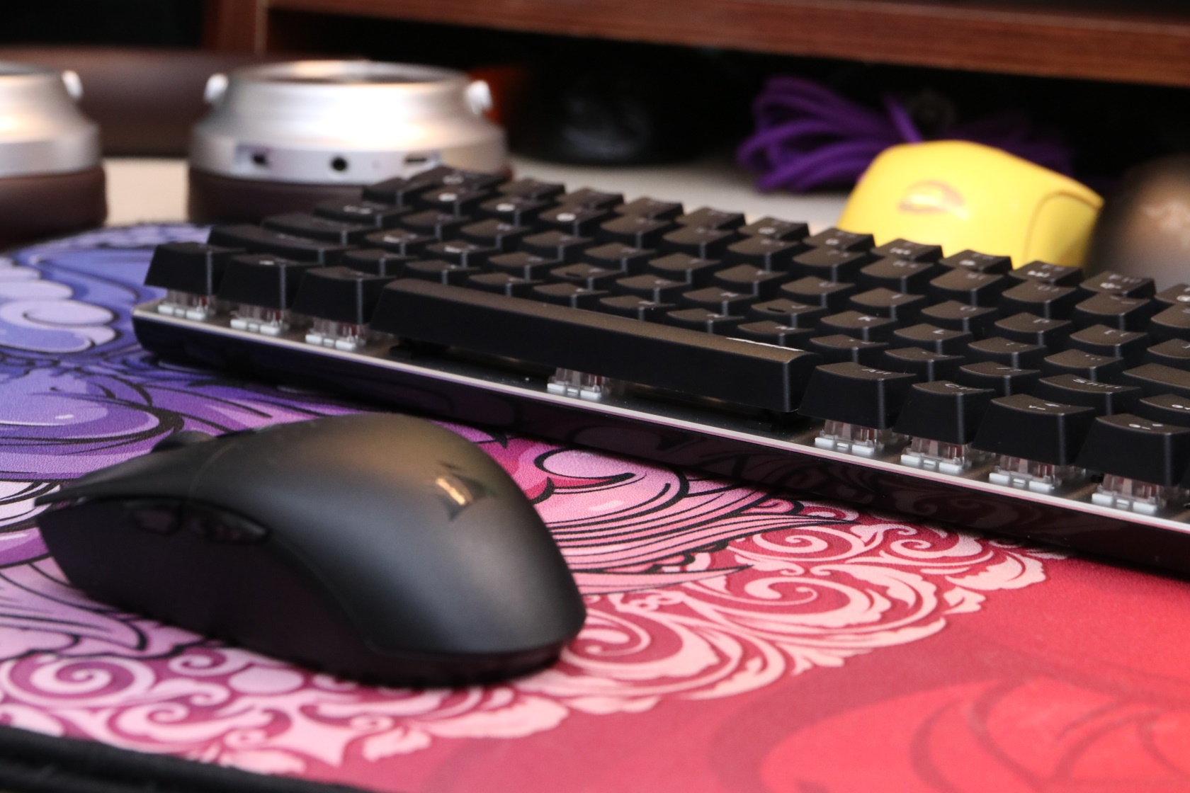 那款好用的小键盘终于出无线款了黑爵AK33分享