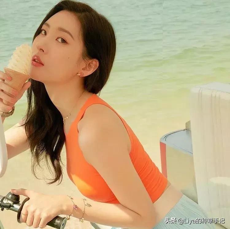 今年爆火的脏橘色,2019超in脏橘色千万别穿会上瘾