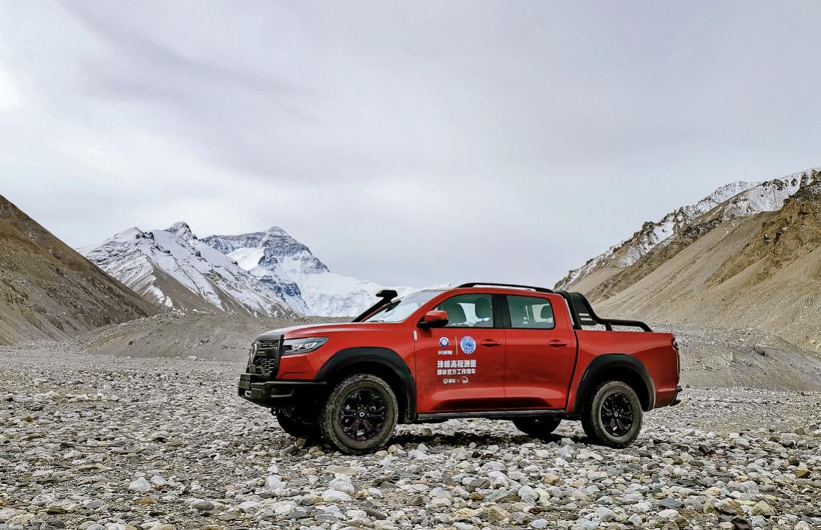 珠穆朗玛峰到底有多高呢,珠穆朗玛峰是8848米还是8844米