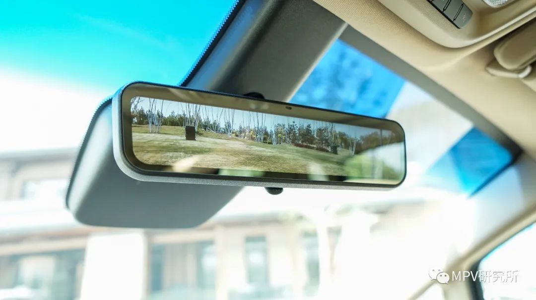 别克新gl8商务车报价及图片,别克gl8es尊享版新车优惠多少