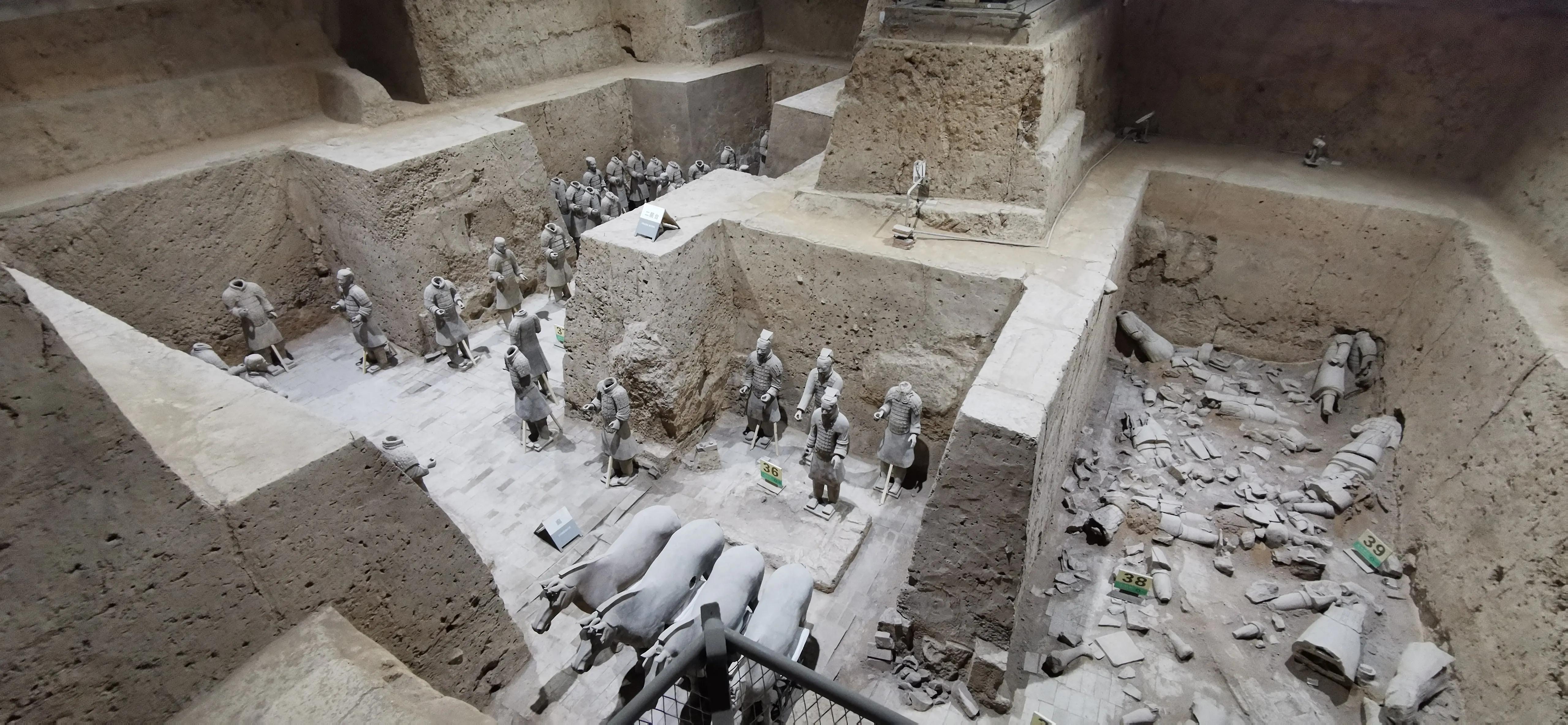 秦始皇陵兵马俑现场有讲解吗,秦始皇陵兵马俑的所在地