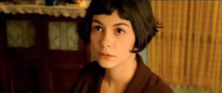 卷发老气怎么补救,直发显年轻卷发显老气