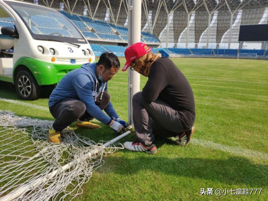 黄石奥体篮球训练营,武汉三镇黄石球场训练