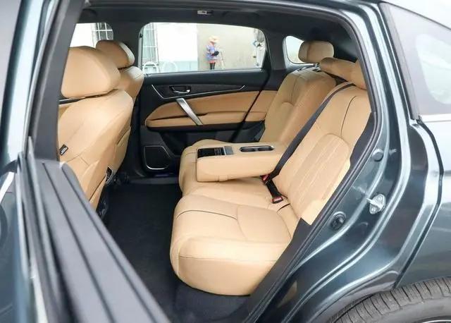 本田冠道全面升级大五座suv,冠道2020款370turbo9at至尊版awd