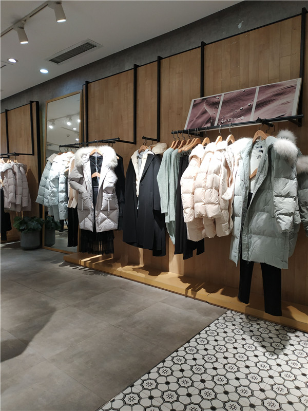 拉夏贝尔国潮女装,拉夏贝尔女装怎么成了网红风