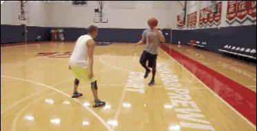 教你如何提升投篮稳定性,实战怕对抗怎么办