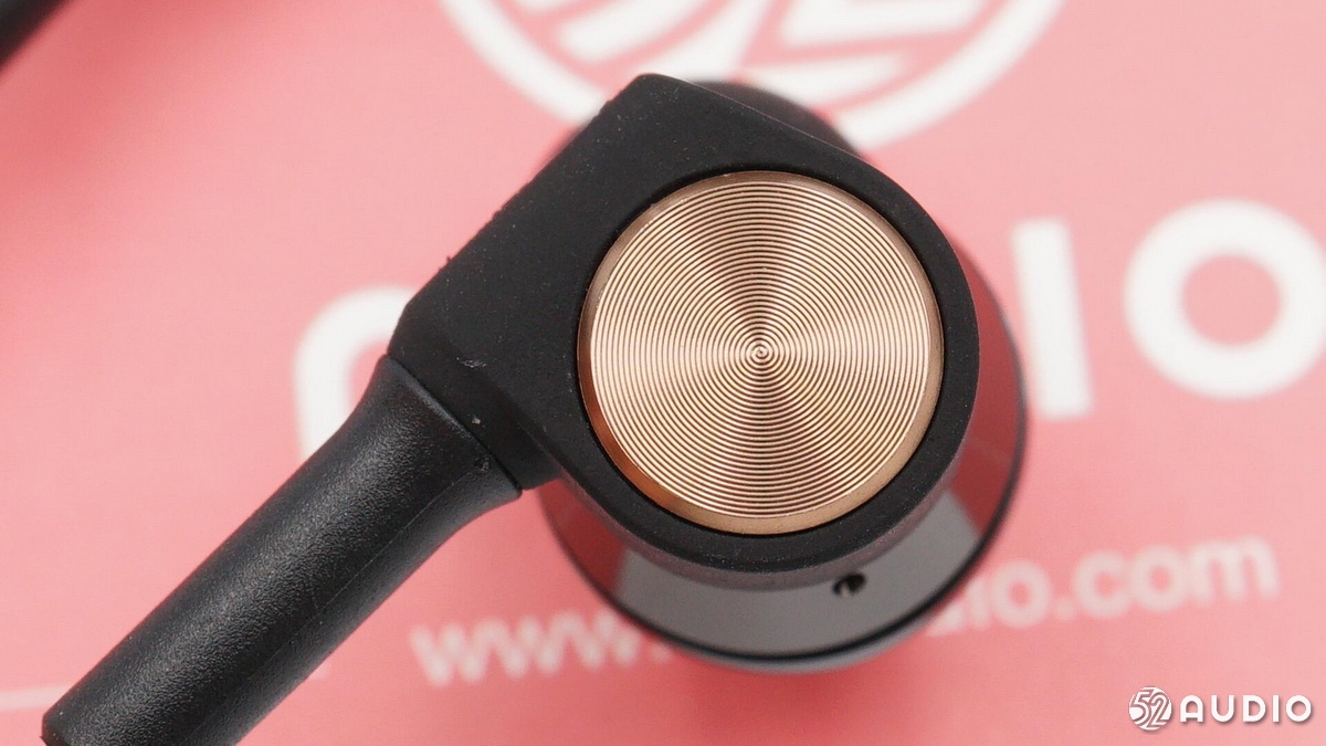 拆解报告：创新科技SXFITRIO三驱者Type-C接口有线耳机