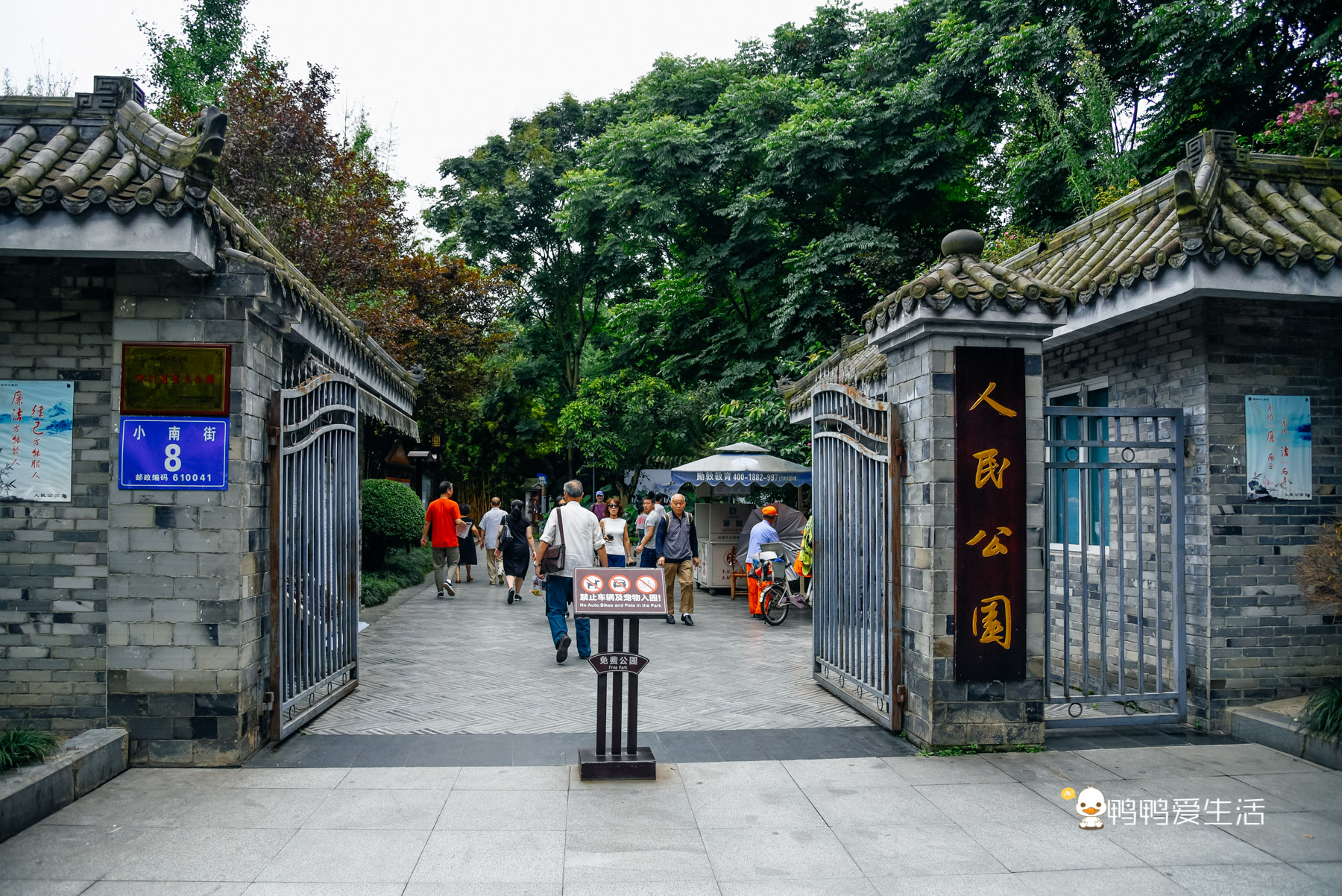 成都人民公园鹤鸣茶舍照片,五一成都人民公园打卡攻略