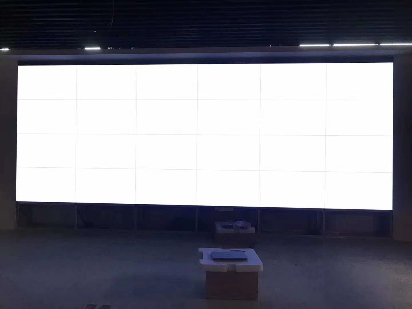 河北无缝液晶拼接屏厂家现货,盐池46寸液晶拼接屏