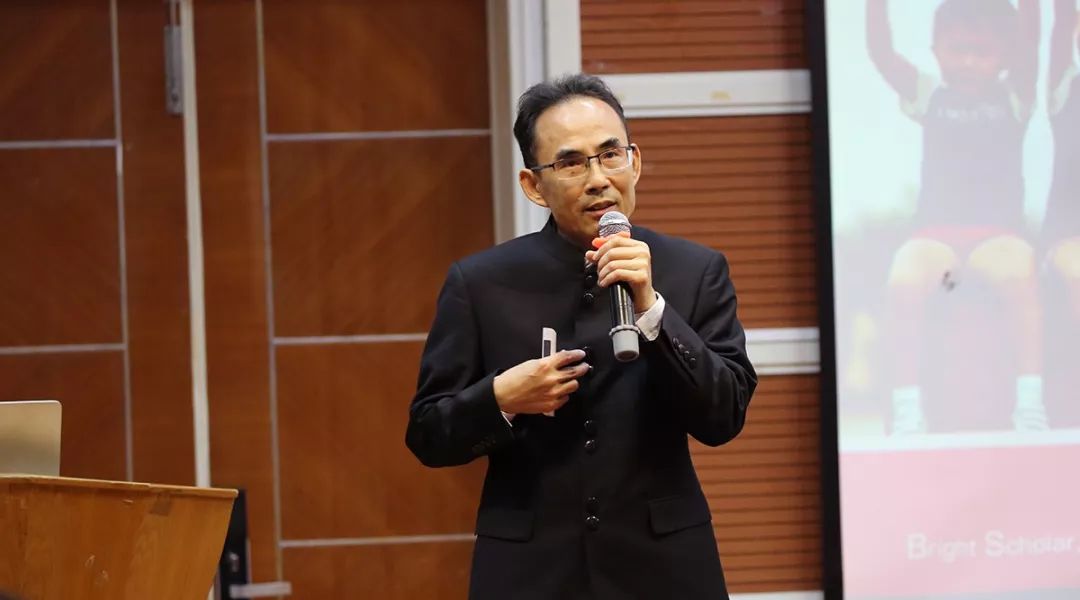 你好，碧桂园小学！初次见面请多指教！