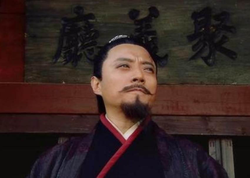 吴用厉害还是诸葛亮厉害,水浒传中的吴用的真实身份