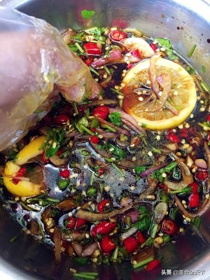 柠檬卤鸡爪正宗制作方法,柠檬凉拌卤鸡爪的做法大全