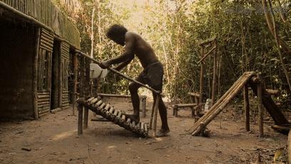 木棍怎么挖出泳池,一根棍子挖出一个游泳池