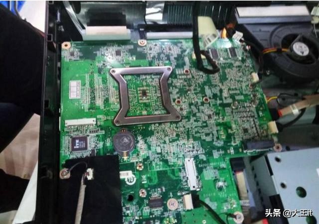 联想一体机开机黑屏通病,联想一体机黑屏故障维修