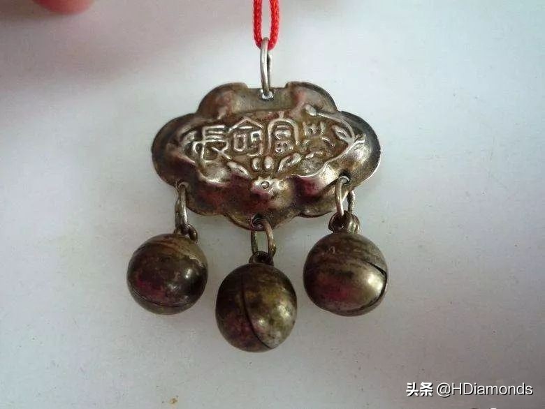 925银饰变色了可以洗干净吗,银饰变色氧化怎么处理