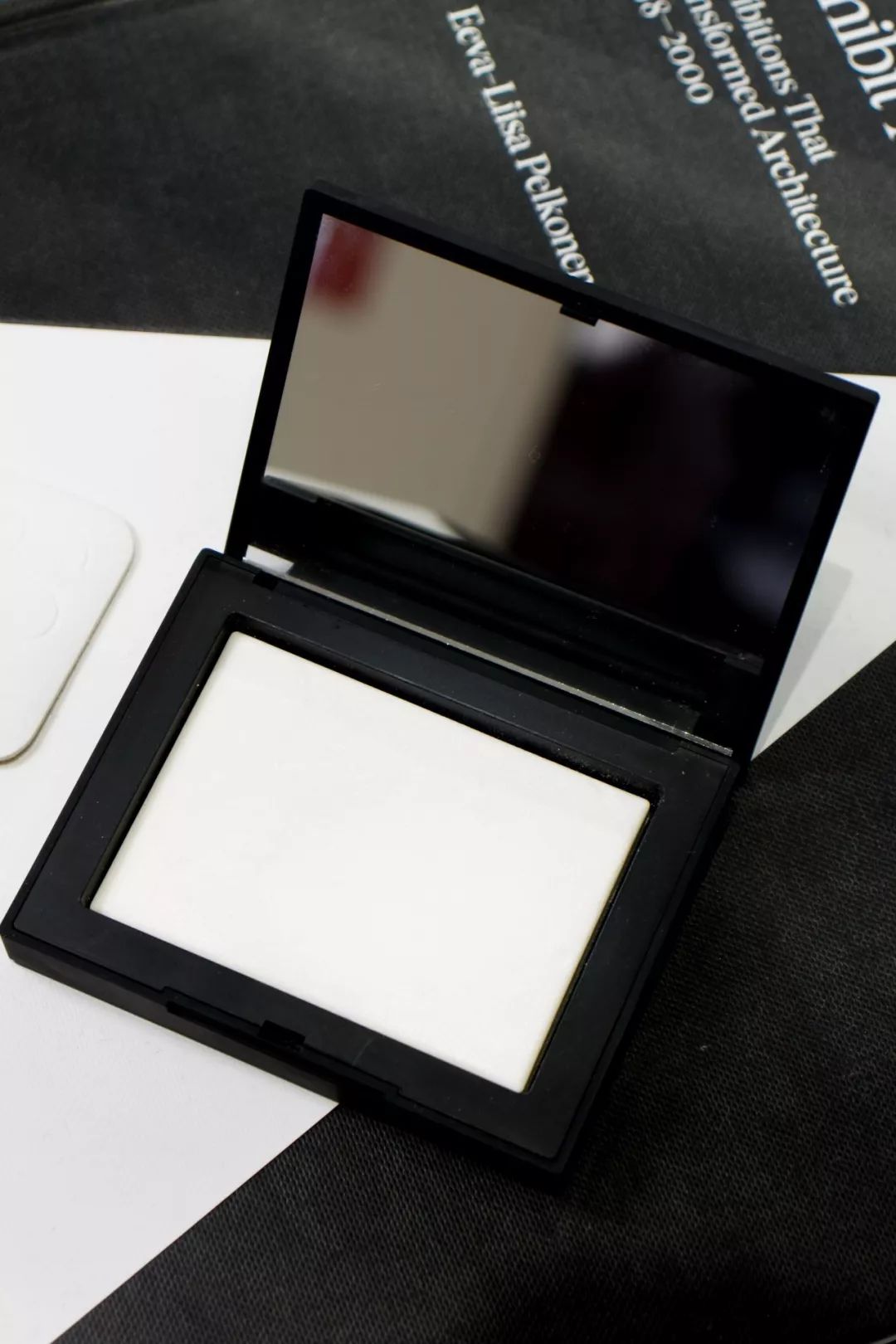 秋冬定妆粉24小时不脱妆,定妆粉24小时不脱妆提亮肤色推荐