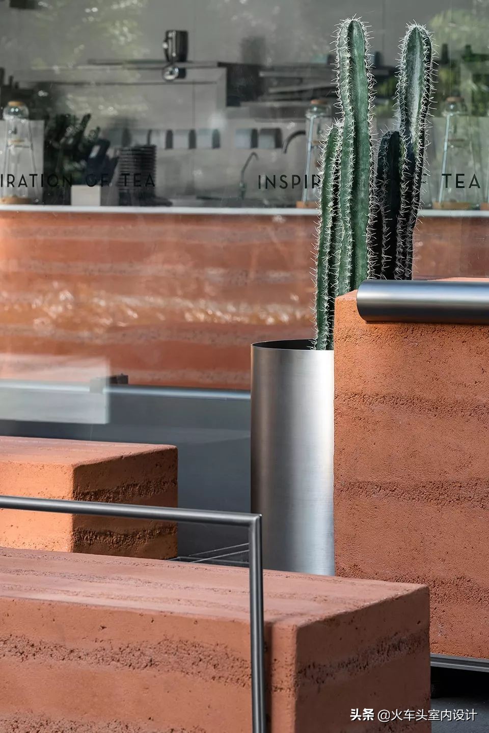 土、砖、石、木、竹、铝,这家茶饮店“设计公司”的身份要暴露啦