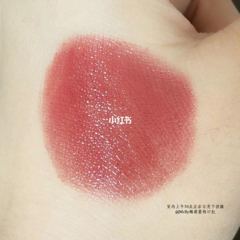 快买了这只口红来人间水蜜桃学院报道!