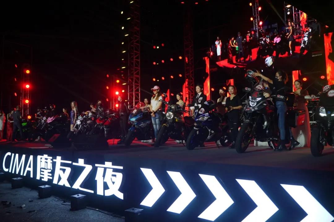 大批摩友齐聚,全国摩友重机相聚