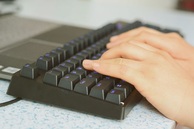 雷柏v860cherry键盘,樱桃键盘8.2银轴测评