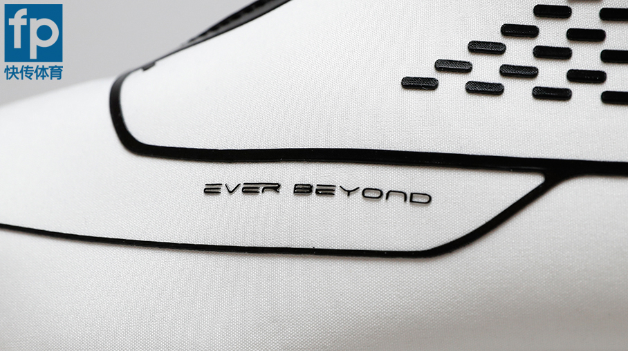 颜值脚感兼备的休闲鞋推荐,颜值高的运动代步鞋