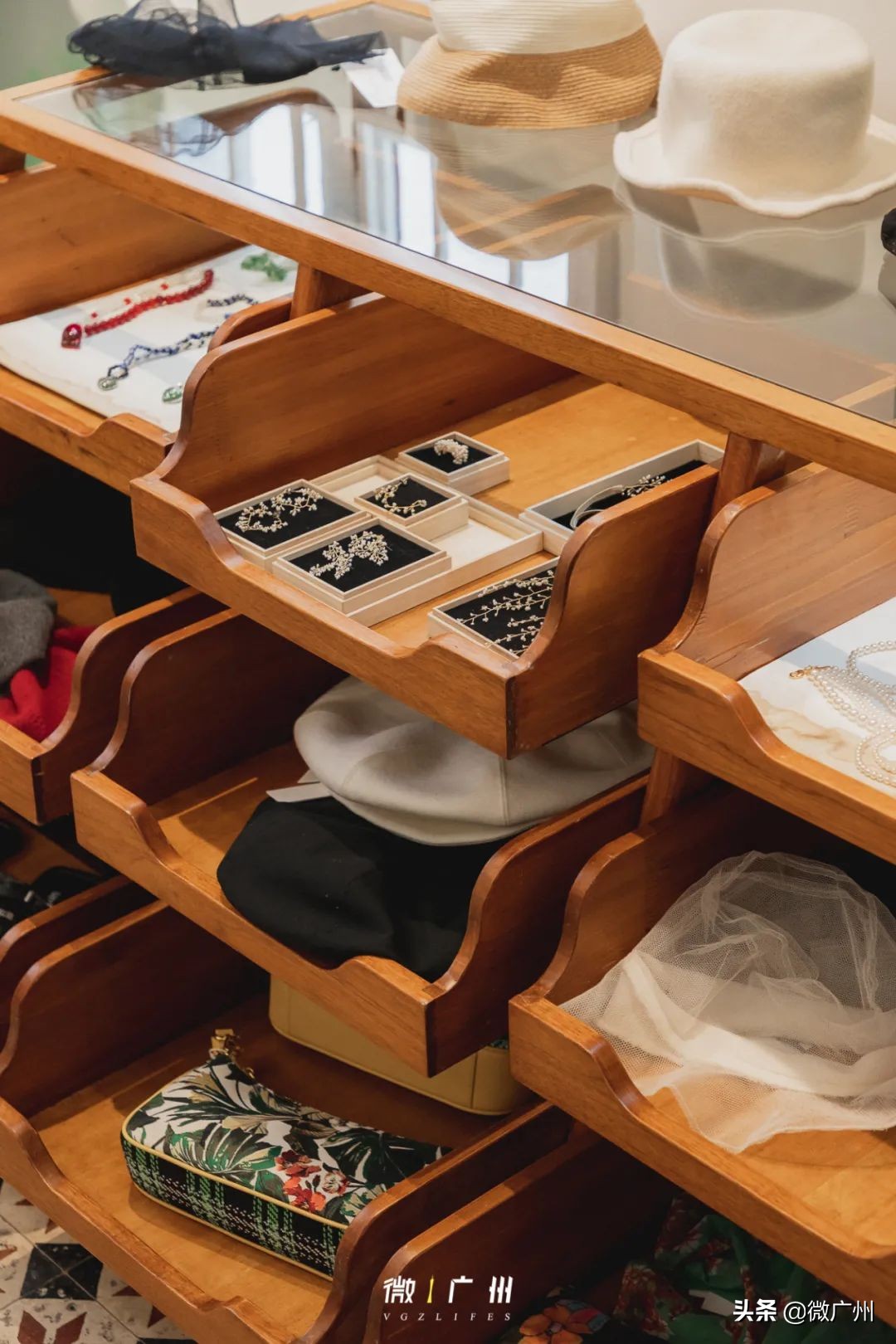 超模刘雯国内,刘雯走过的顶级秀场