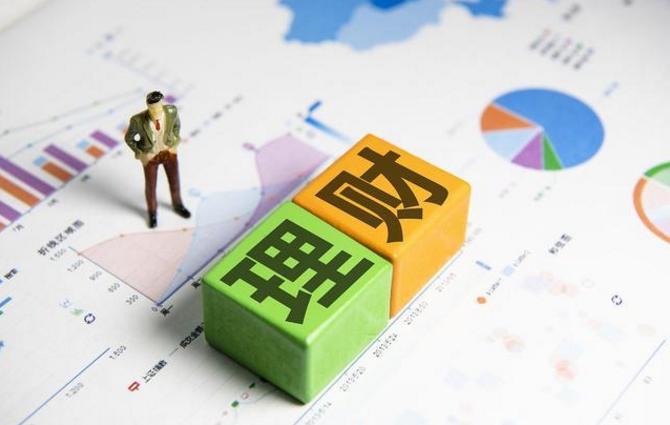 在交通银行存入27万元，每年能有多少利息？