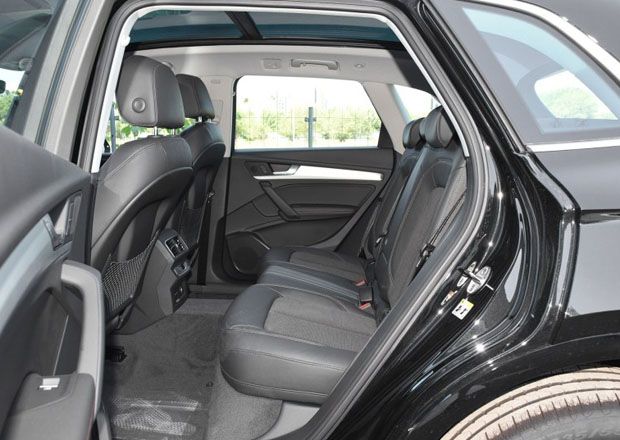 又一豪华suv加价提车,豪华suv排名前十名奔驰glc