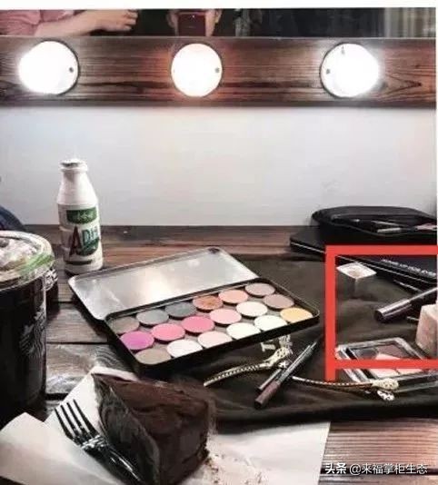 什么牌子的粉底液夏天用都不脱妆,夏天粉底液怎么不脱妆