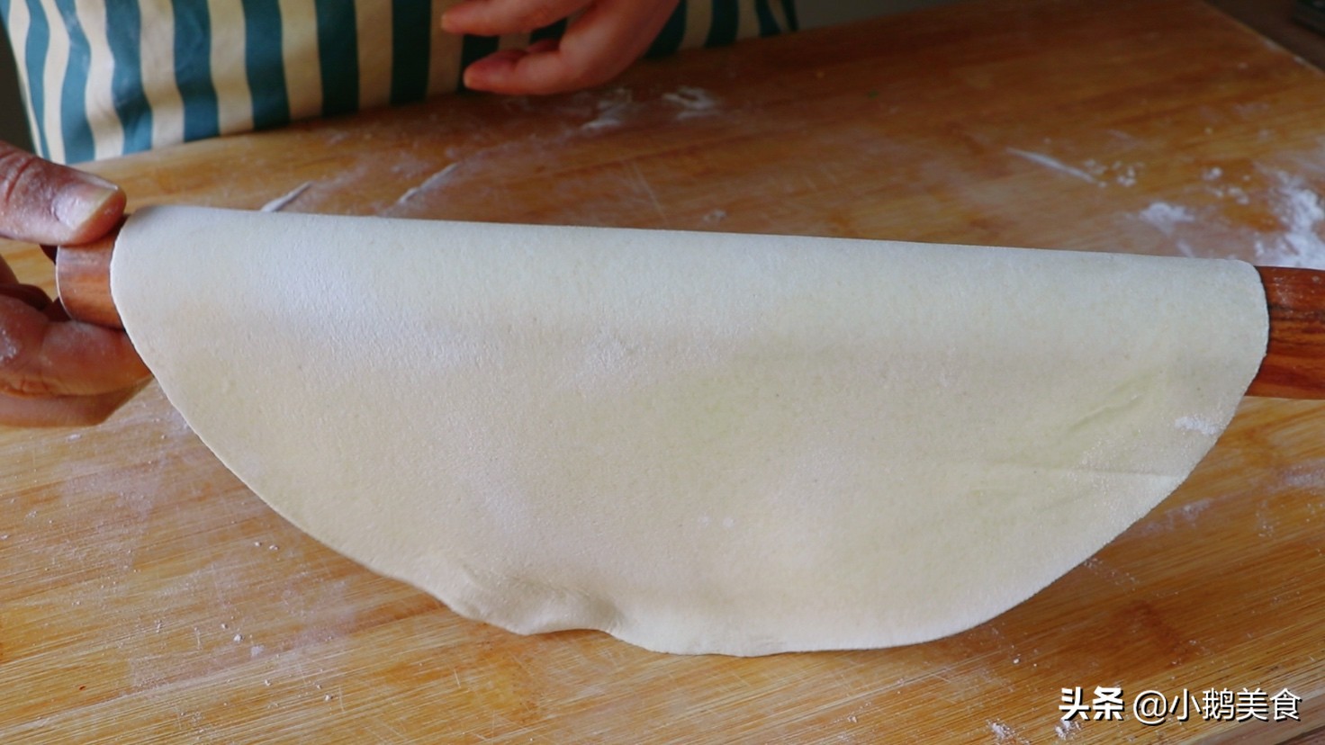 烙饼又软又不硬的做法,烙饼又干又硬的原因