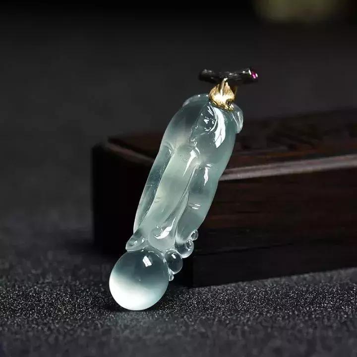 翡翠大王价值千万,翡翠大王赌石神话