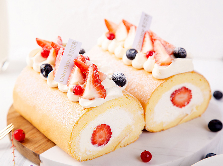 做草莓蛋糕文案抓住草莓的尾巴,草莓季的尾巴视频