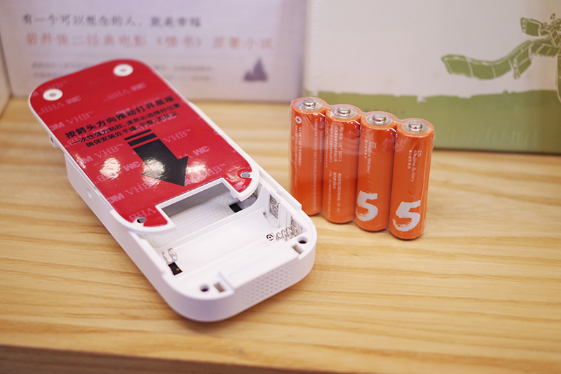 小爱同学触屏伴侣,小爱同学触屏版连接音箱