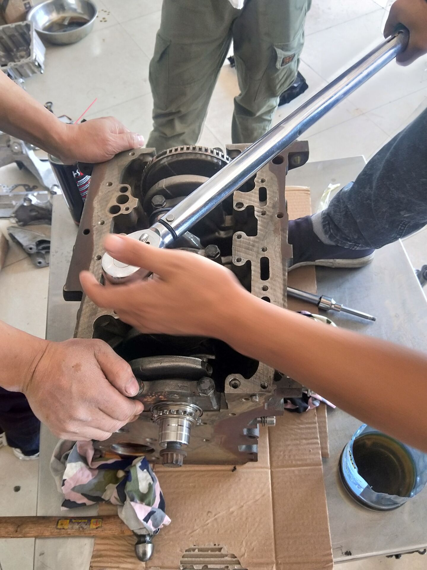 宁波车友奥迪,宁波哪家店专业维修奥迪烧机油