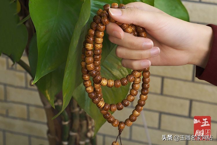 手串怎么包浆最快最有效,包浆的手串被水泡了包浆会消失吗