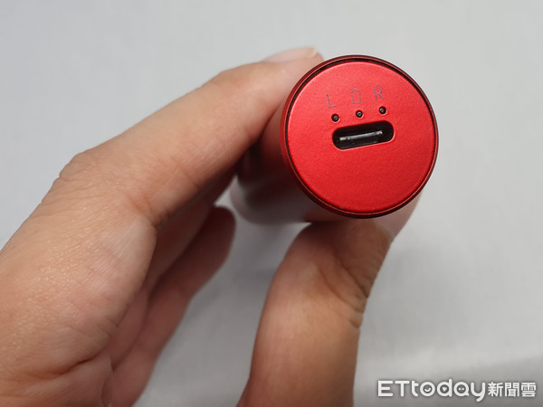 nokia最新自带无线耳机的手机,nokia手机带蓝牙耳机