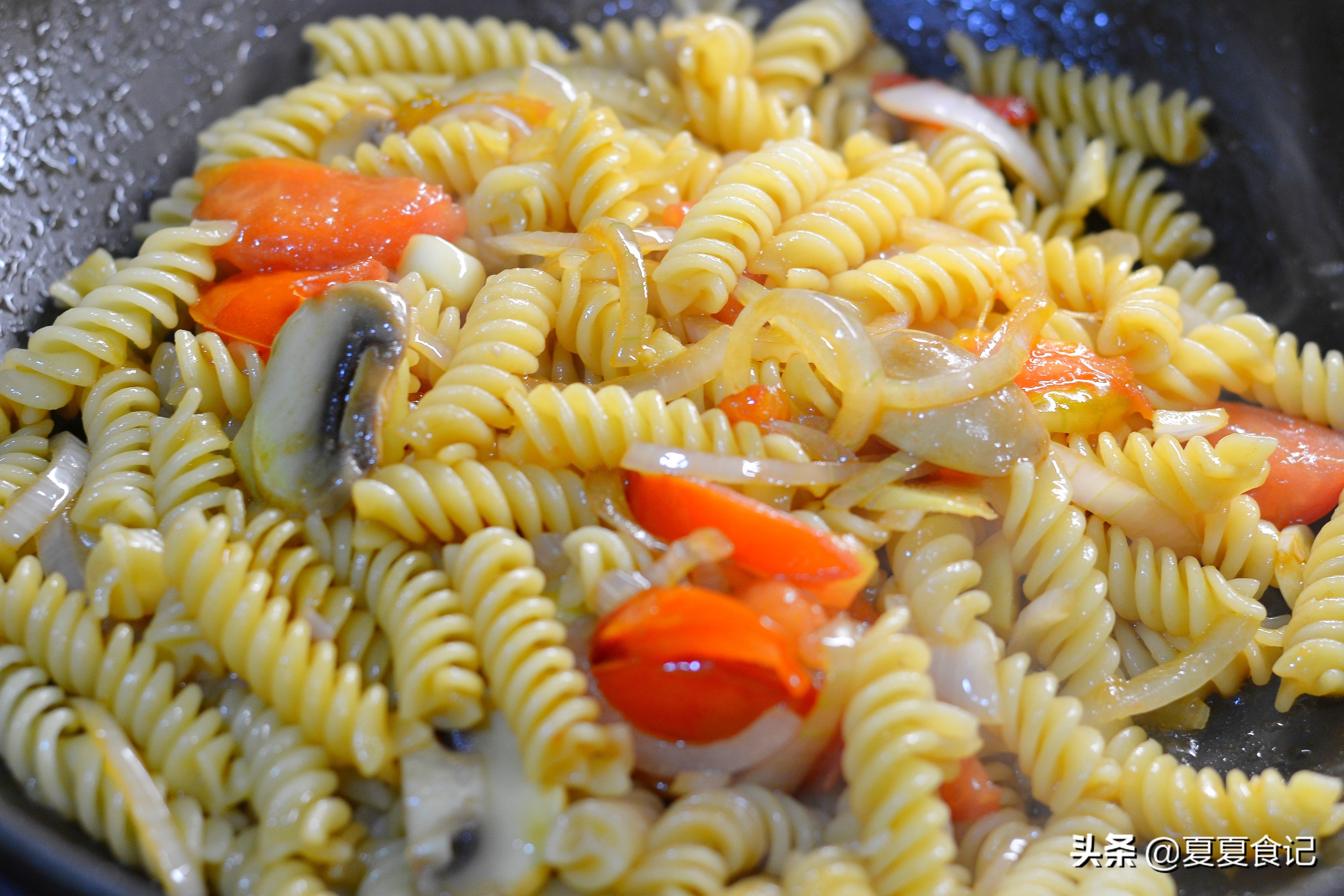 意大利面为什么全世界人都爱?怎么做最好吃?教你好吃又营养做法