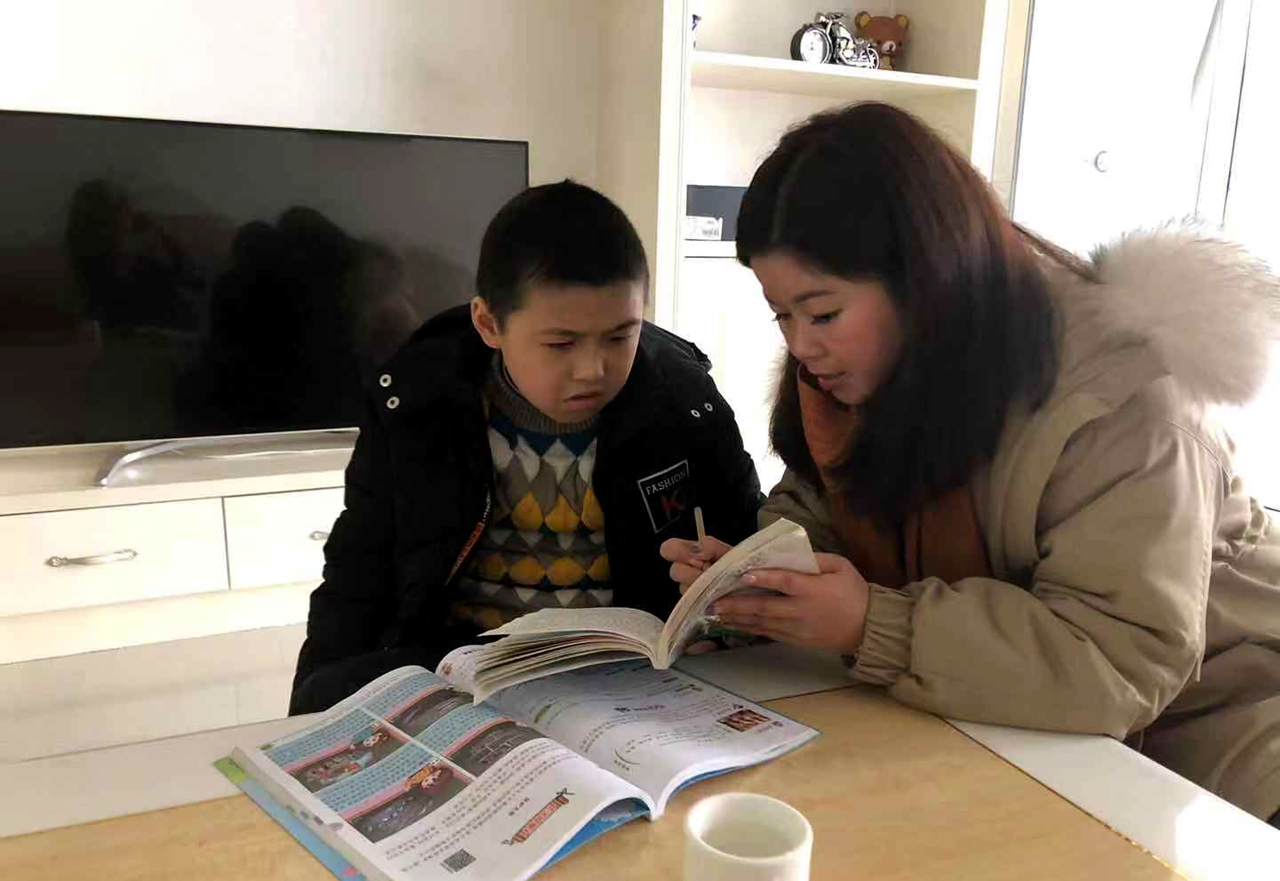 你努力的样子，真的很美-访兴国县红军子弟小学教师王婷