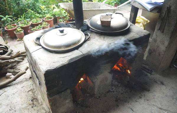 这才是正宗的真正的柴火灶,最适合农村的无烟柴火灶