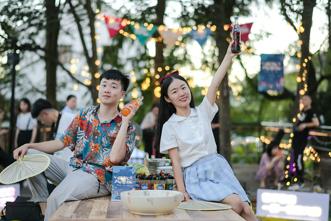 初夏品风凉饭，南北湖商玉客栈，推窗有山水