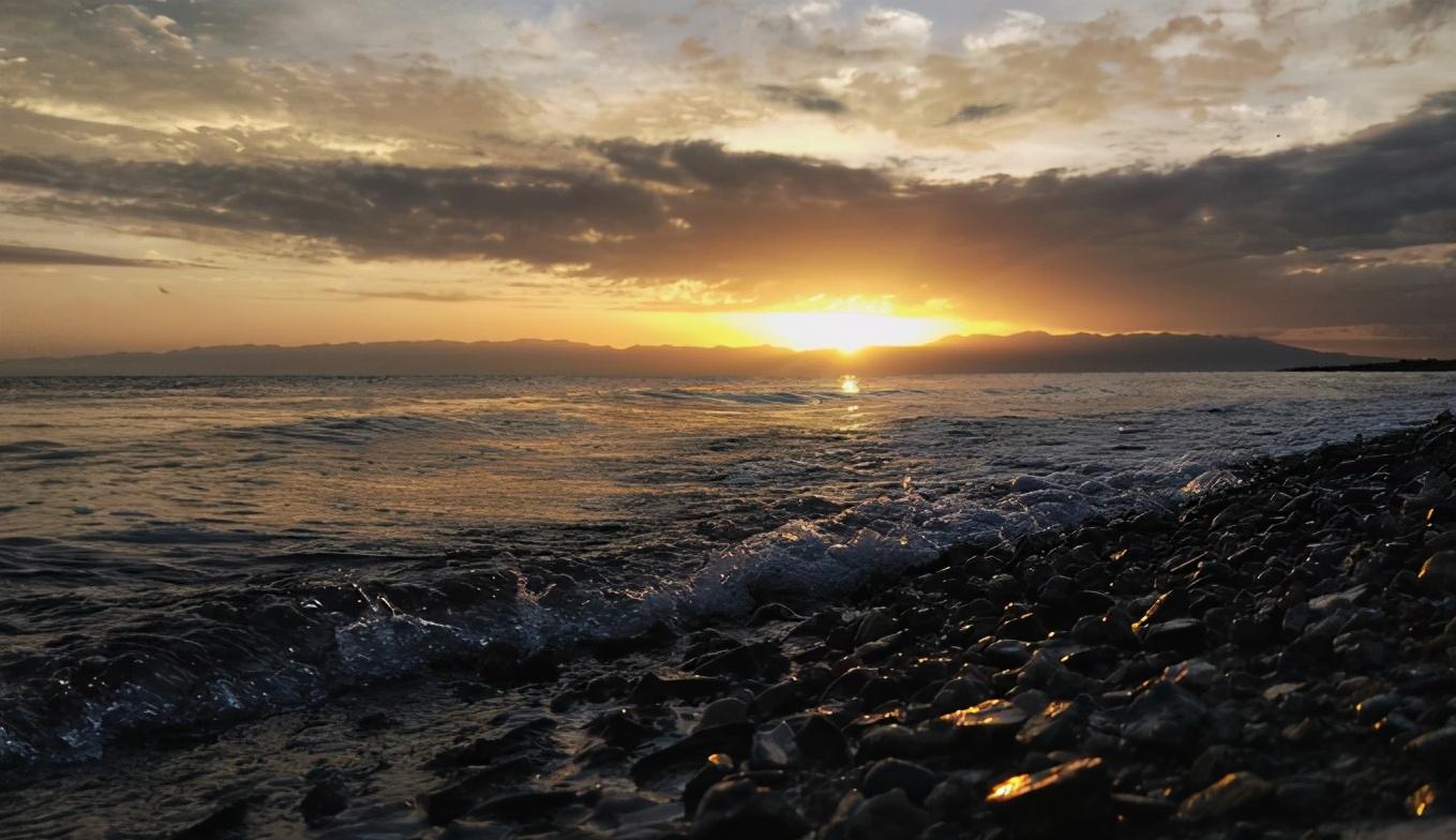 青海湖自驾游攻略详解,自驾青海湖注意事项